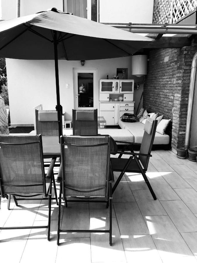 House For 6 Ppl At Lake Balaton Siófok Extérieur photo