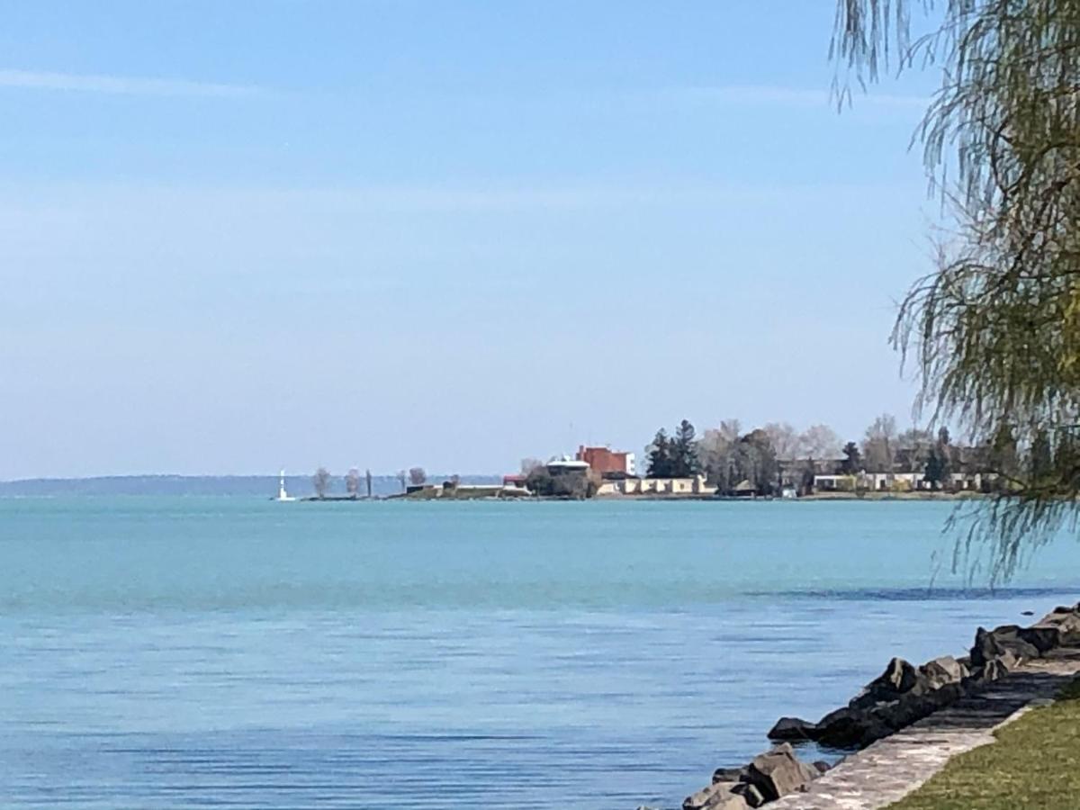 House For 6 Ppl At Lake Balaton Siófok Extérieur photo