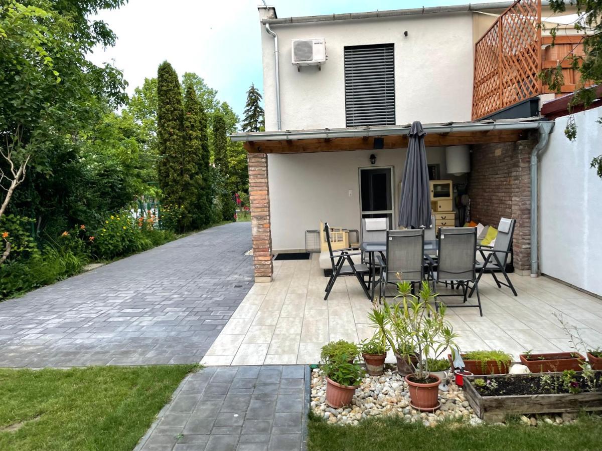 House For 6 Ppl At Lake Balaton Siófok Extérieur photo
